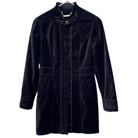 White House Black Market Jackets & Blazers - WHBM BLACK VELVET MID-LENGTH JACKET SIZE XS
